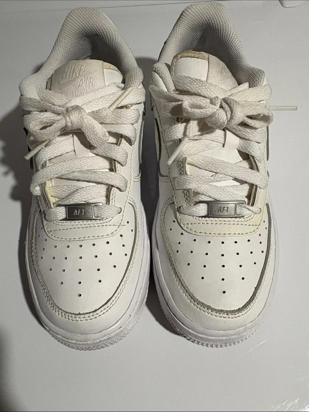 Nike boys low